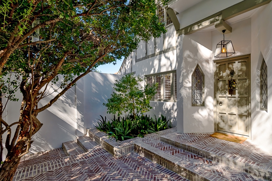 5 Bedroom Property for Sale in Newlands Western Cape